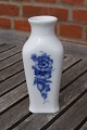 Blaue Blume 
glatt Porzellan 
Geschirr von 
Royal 
Copenhagen, 
Dänemark. 
Königlich 
Porzellan.
Vase, ...
