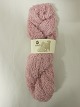 Mohair Bouclé
Mohair Bouclé ist ein Naturprodukt von der 
höchsten Qualität von den Angoraziegen aus Süd 
Afrika.
Diese Farbe ist:  Rosa, Farbenr. 1038
Knäuel mit 100 Gramm