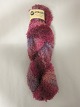 Mohair Bouclé Mix
Mohair Bouclé Mix ist ein Naturprodukt von der 
höchsten Qualität von den Angoraziegen aus Süd 
Afrika.
Diese Farbe ist: Wald Beeren mix, Farbenr. 1072
Knäuel mit 100 Gramm