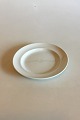 Royal 
Copenhagen 
Hvidpot Cake 
Plate No 6292. 
Designed by 
Grethe Meyer. 
Measures 16 cm 
/ 6 19/64 in.