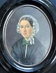Dänischer 
Künstler (19. 
Jahrhundert): 
Frauenporträt. 
Öl auf Karton. 
Oval. Unsigned. 
18,5 x 14 ...