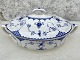 Villeroy & 
Boch, blau 
geriffelt, 
Terrine, 35 cm 
breit, 19 cm 
hoch, 19 cm 
tief * In der 
Fayence ...