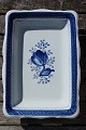Trankebar fajance porcelæn, 4-kantet skål med 
bølget kant nr. 1207.