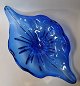 Glasschale, 
blau / klar 
Glasmasse, 
1960er Jahre, L 
.: 50,5 cm. H: 
14,5 cm. B: 28 
...