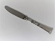 Rigsmoenster. 
Silberbesteck 
(830). 
Mittagessen 
Messer. ...