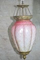 Grosse Glas Ampel mit Messingbefestigung, Höhe 50cm. Breite 22cm. Tadelloser Zustand. Ab ca. 1880.