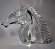 Schwedischer Glaskünstler, 20. Jahrhundert: Ein Pferd. Klar glasmasse. L: 24,5 cm. H: 19,5 ...
