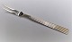 Georg Jensen. 
Bernadotte 
Silberbesteck. 
Sterling (925). 
Fleischgabel . 
Länge 21 cm.