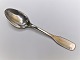 Hans Hansen. 
Silberbesteck . 
Susanne. 
Dessertlöffel . 
Sterling (925). 
Länge 17,2 cm.