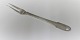 Georg Jensen. 
Silver cutlery. 
Beaded. 
Sterling (925). 
Cold cuts Fork. 
Length 13.5 cm.