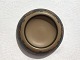 Bornholm 
Keramik, 
braunes 
Steinzeug, Nr. 
15, 
Aschenbecher 
mit Dekoration, 
14 cm 
Durchmesser, 
2,7 ...