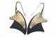 Incredibly 
beautiful 
hanging 
earrings with 
lovely details.
A beautiful 
gilt blade with 
a cz ...