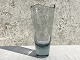 Holmegaard, Glasvase, Vase mit asymmetrischem Rand, Akva-Farbe, 26 cm hoch, 12 cm Durchmesser, ...