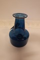 Vase aus Kastrup Glasværk, DänemarkAus der Capri SerieBlaue Vase aus klarem blauem Glas mit ...
