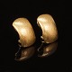 Ein Paar Ohrclips aus 14kt GoldMasse: 11x18mm