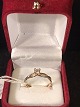 Solitaire 
Ring.Gold 18k 
750
Diamant: 0,30 
ctRing Größe: 
58Neu poliert 
und schön. 
Kontakttelefon 
...