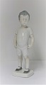 Bing & Grundahl. Porzellanfigur. Frühes Modell von Kaj. Dieser ist weiß. Modell 
1617. Höhe 19,5 cm. (1 Wahl)