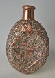 Antike Whiskyflasche mit Kupferdekor, 19./20. Jh. Orientalische Arbeit. Die ganze Flasche ist ...