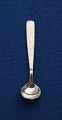 Gut gepflegt 
Salzlöffel aus 
dänisch 
Sterlingsilber 
mit hellbeige 
Emaille von 
Silberschmied 
...