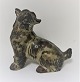 Königliches Kopenhagen. Figur aus Steinzeug. Hund. Knud Kühn. Modell 20129. 
Länge 16 cm. (1 Wahl)