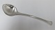 Hans Hansen. 
Silberbesteck 
(925). 
Kristine. 
Servierlöffel. 
Länge 22,5 cm