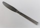 Hans Hansen. 
Silberbesteck. 
Arvesölv Nr. 
18. 
Tafelmesser. 
Länge 22cm.