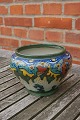 Corona Gouda mollige Vase aus mehrfarbiger Keramik aus Holland. Die Vase ist in sehr gutem ...