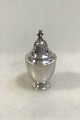 Georg Jensen 
Sterling Silver 
Peber Shaker No 
658
Measures 7,8cm 
/ 3.07 inch
Weight is: 44 
...
