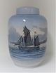 Königliches Kopenhagen. Vase mit Deckel. Modell 2562-888. Höhe 22 cm. (1 Wahl)