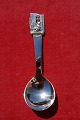 Mädchen mit den Schwefelhölzern Kinderlöffel aus dänisch Silber