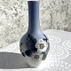 Royal Copenhagen, Vase # 288 / 43A, Mit Brombeerzweig, 14,5 cm hoch, 7,5 cm Durchmesser, 1. ...