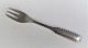 Georg Jensen. 
Silberbesteck 
(925). Perle. 
Kuchengabel. 
Länge 14,3 cm.