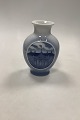 Royal 
Copenhagen 
Rundskue vase 
1941
Measures 19cm 
/ 7.48 inch