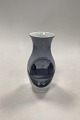 Royal 
Copenhagen 
Rundskue vase 
1925
Measures 18cm 
/ 7.09 inch