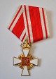 Medaille des Dänischen Reitvereins, vergoldetes Silber mit Krone. 20. Jh. Mit Ordensband. 4,5 x ...