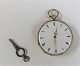 Taschenuhr aus 18 Karat Gold. Durchmesser 41mm. Schlüssel enthalten. Die Uhr funktioniert. ...