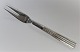 Champagne. O. 
V. Mogensen 
Silber (830). 
Aufschnittgabel.
 Länge 12 cm.