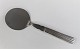 Georg Jensen. 
Bernadotte 
Silberbesteck. 
Sterling (925). 
Kuchenspatel 
mit Stahl. 
Länge 20cm.