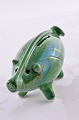Schönes altes Sparschwein von Gouda Netherland. Grün glasiertes Keramikschwein, Länge 19 cm. ...