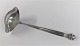 Georg Jensen. 
König. 
Saucenlöffel. 
Sterling (925). 
Länge 20 cm.