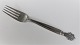 Georg Jensen. 
Sterling (925). 
Königin. 
Menuegabel. 
Länge 18,3 cm