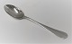Michelsen. Ida. 
Kaffeelöffel. 
Entwurf: Ole 
Hagen. Sterling 
(925). Länge 11 
cm.