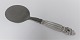 Georg Jensen. 
Silber (925). 
König. 
Tortenheber mit 
Stahl. Länge 
20,5 cm.