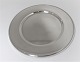 Georg Jensen. 
Pyramide. 
Silberne 
Abdeckplatte 
sterling (925). 
Modell 600Y. 
Design Harald 
...