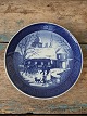Royal 
Copenhagen 
Christmas plate 
1995
Factory first
Diameter 18 
cm.