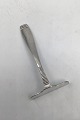 AF Rasmussen 
Silver Pusher 
(1937) 
Measurees 8.5 
cm (3.34 inch)