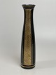 Elegante Art 
Deco Glasvase, 
1930er-1940er 
Jahre. 
Schwarz/Burgund 
mit Gold.
Die Vase 
erscheint ...