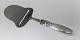 Georg Jensen. 
Silver cutlery 
(925). Cactus. 
Cheese slicer 
with steel. 
Length 21 cm.