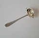 Empire cream 
spoon in silver 
from 1916 
Stamped the 
three towers 
Length 12 cm.