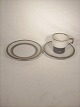 Tema 
Bing & 
Gröndahl
 Kaffee Tasse, 
Untertasse Nr. 
305 und Nr. 306 
Dessertteller
VERKAUFT